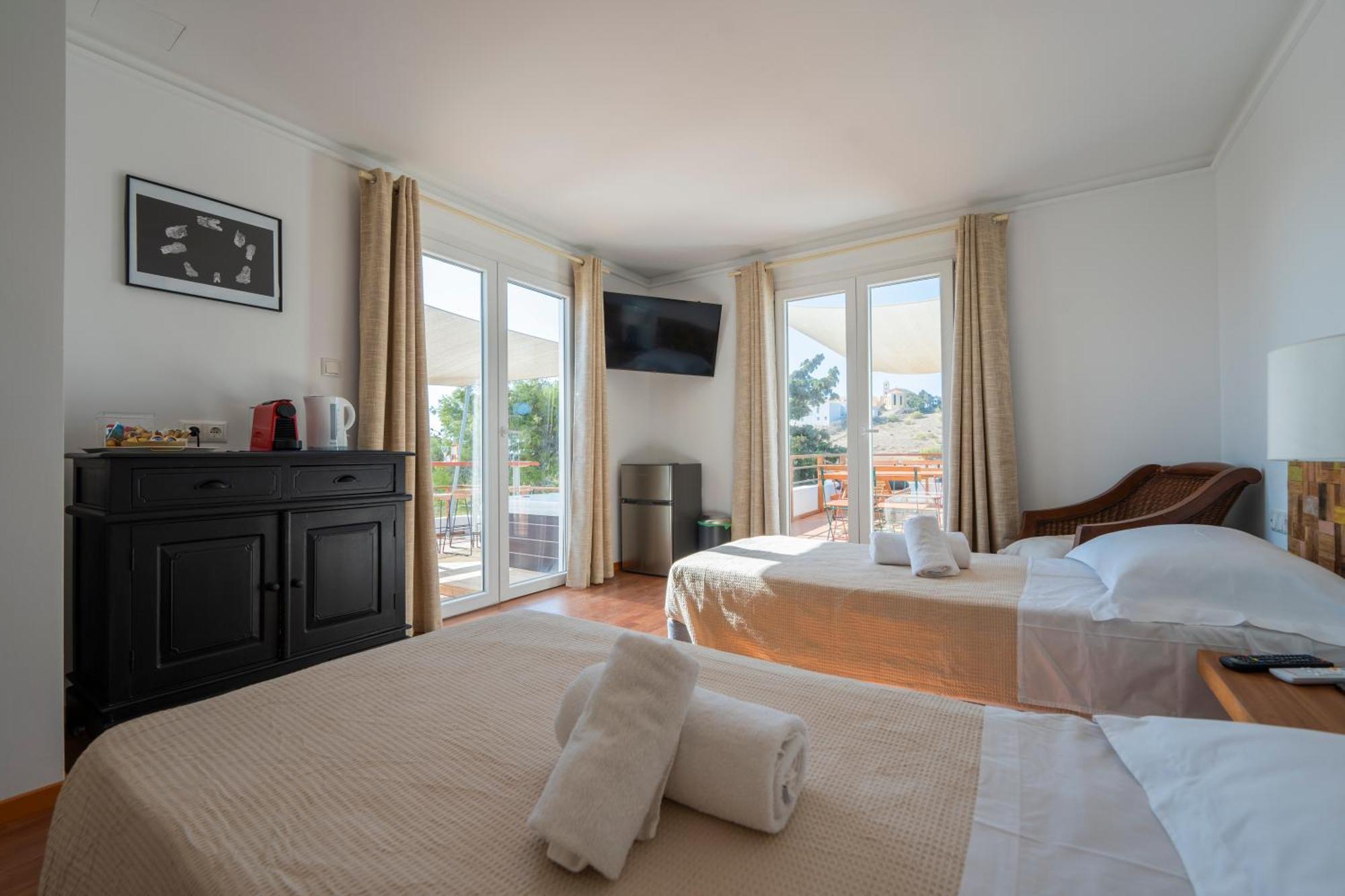 Syros Village Suites Vári Exterior foto